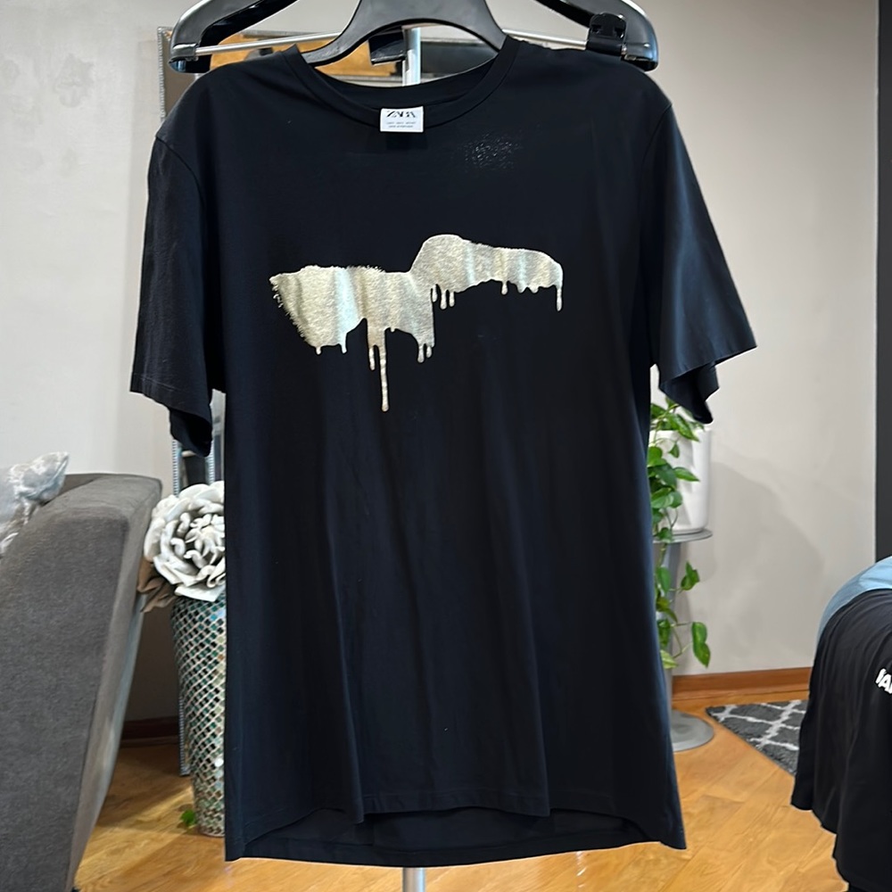 Zara men’s tshirt